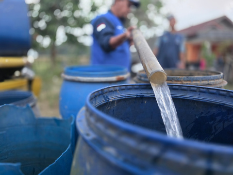 Al Qomroh Peduli Salurkan 24.000 Liter Air Bersih di Sukagalih